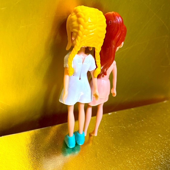 POLLY POCKET DOLLS LILA, RED HEAD & WHITE & TEAL BAKING SPRINKLES DOLL 4” MATTEL - Picture 9 of 11